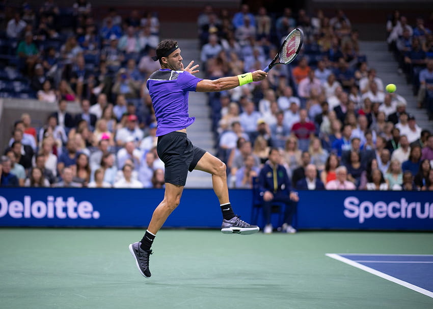 Dimitrov betäubt Federer bei den US Open und trägt zum Chaos auf der Männerseite bei, Daniil Medvedev HD-Hintergrundbild
