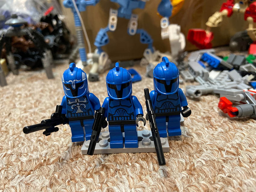 Senate Commandos! These were basically *the shit* when I was a kid, all my friends had no idea what they were and we thought they were blue clones. Lol. One I got HD wallpaper