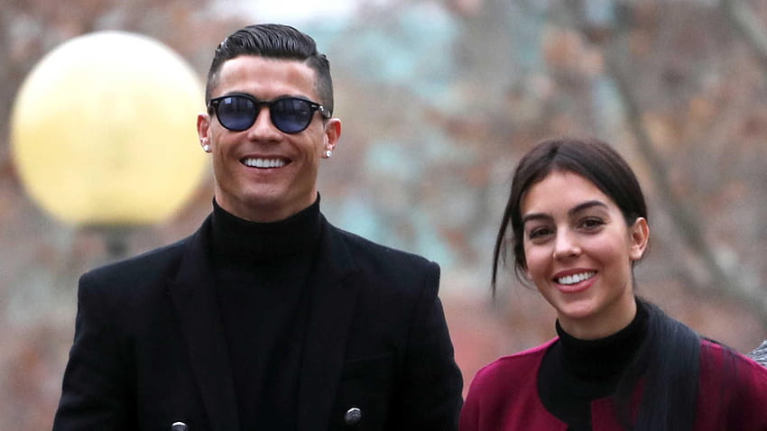 Ronaldo congratulates Georgina Rodríguez:, georgina rodriguez HD wallpaper