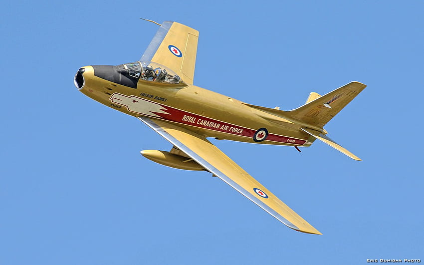 Royal Canadian Air Force Gold Hawk Frm bd: Aviones de combate, chorro de oro fondo de pantalla