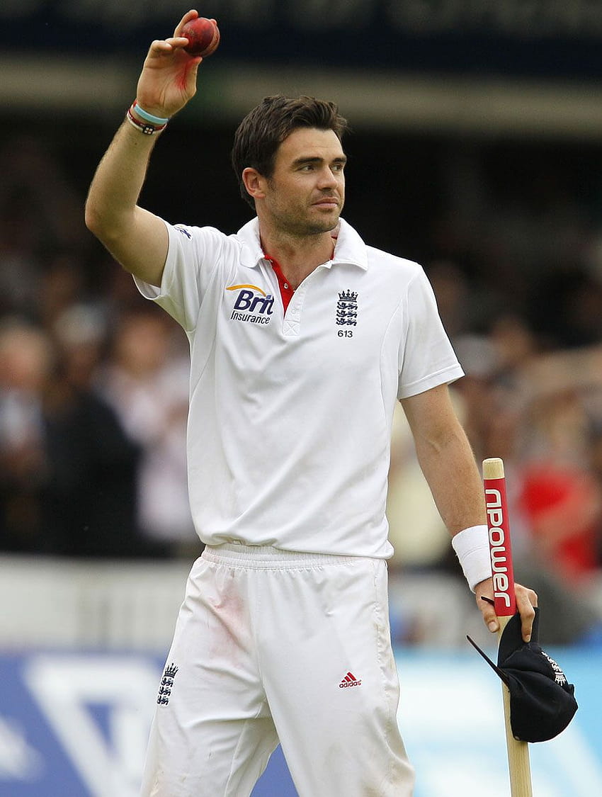 James Anderson keeps the ball as a souvenir after his five, james anderson cricketer HD phone wallpaper