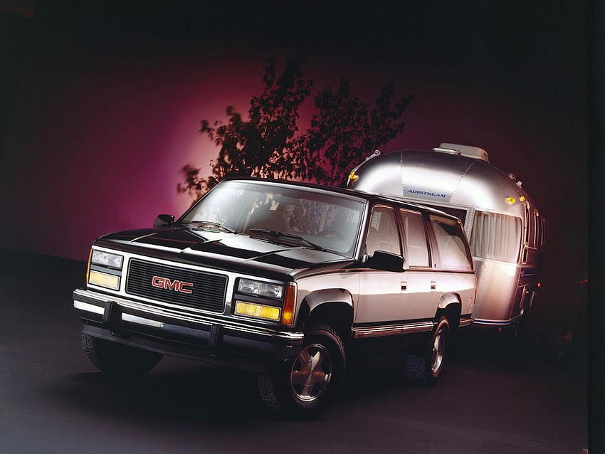 GMC Suburban generations technical specifications and fuel economy HD wallpaper