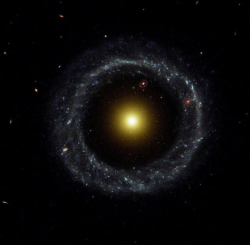 Fusionen und Starburst-Galaxien, elliptische Galaxie HD-Hintergrundbild