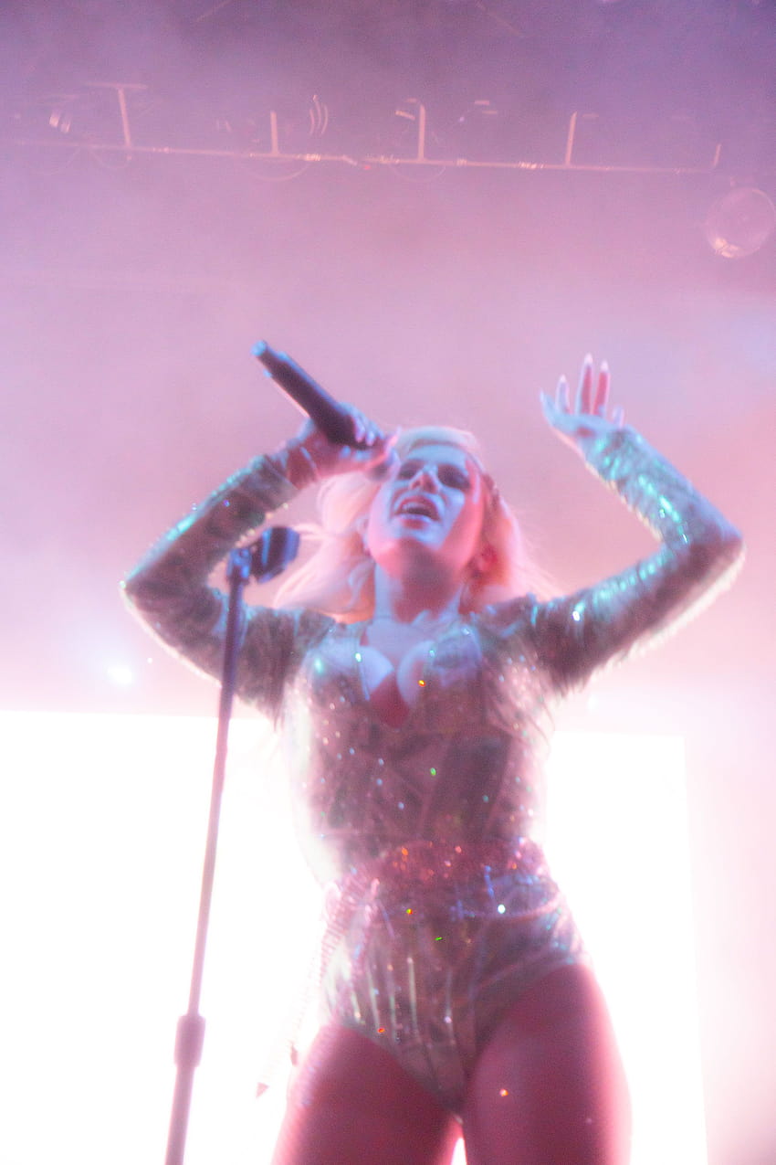 SLAYYYTER Live at the El Rey Theater HD phone wallpaper SLAYYYTER Live at the El Rey Theater HD phone wallpaper