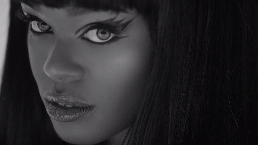 Azealia Banks „Chasing Time“ [Musikvideo] HD-Hintergrundbild