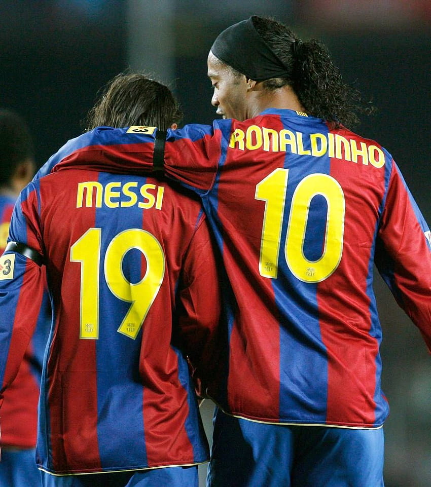 35 Messi e Ronaldinho Sfondo del telefono HD