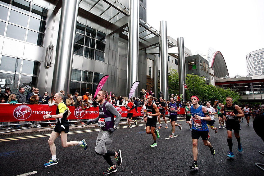Лондонски маратон 2016: Най-добрите бутилки за вода за китката за бегачи HD тапет