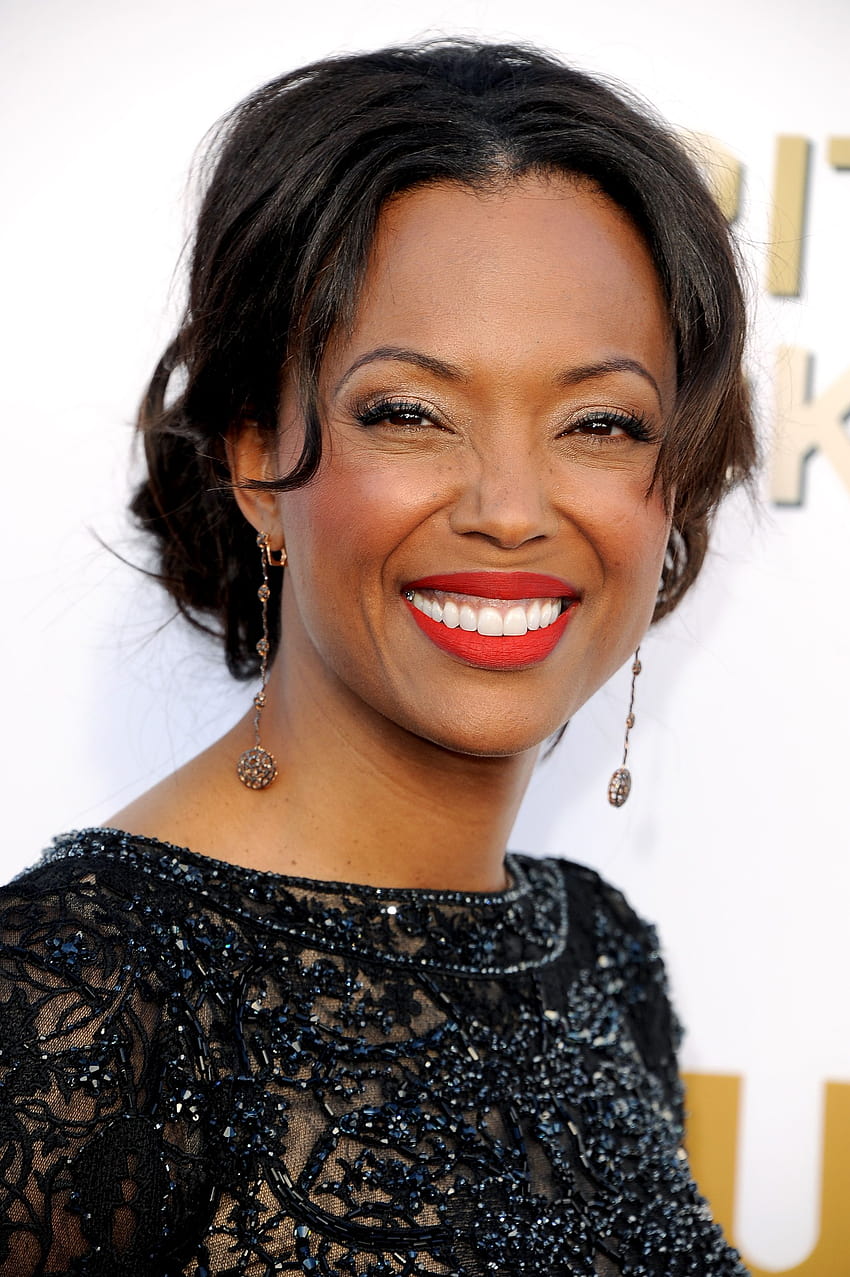 The Talk' Star Aisha Tyler and Husband Jeff Tietjens File for Divorce After 22 Years of Marriage HD phone wallpaper