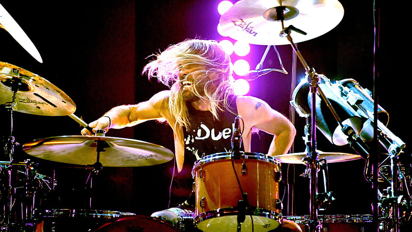 Dunia Musik Bereaksi Terhadap Kematian Drummer Foo Fighters Taylor Hawkins: 'Sangat Tidak Percaya Pada Berita' Wallpaper HD