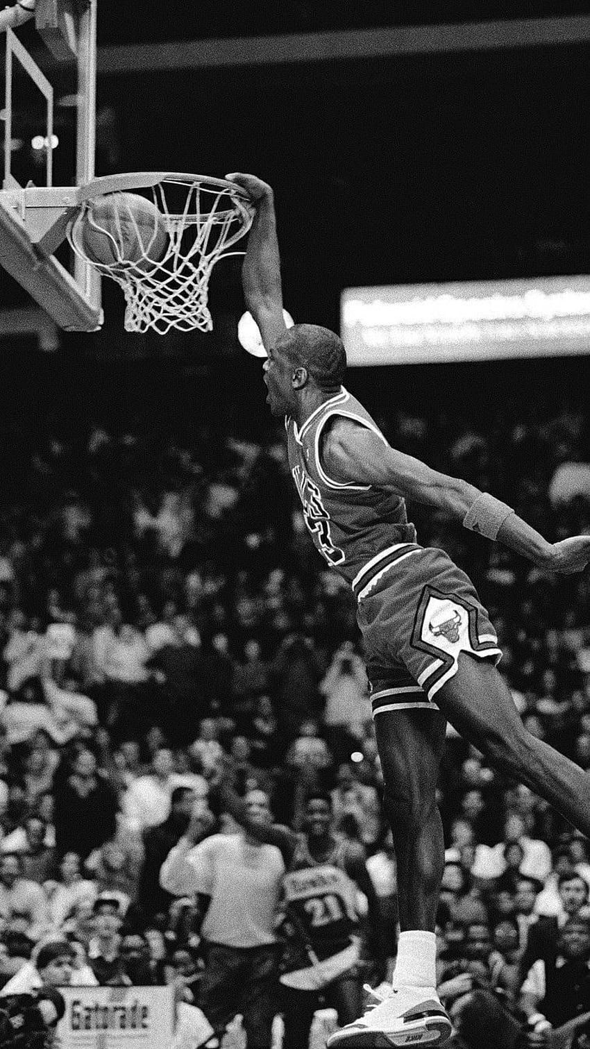 Retro Michael Jordan on ... .dog, micheal jordan vintage HD phone wallpaper