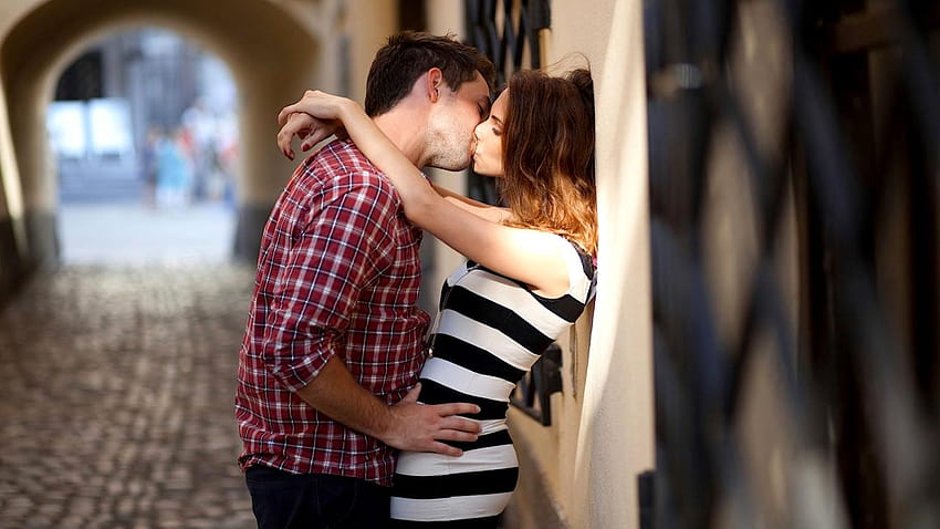 Hot Kissing Couple, love kiss HD wallpaper | Pxfuel