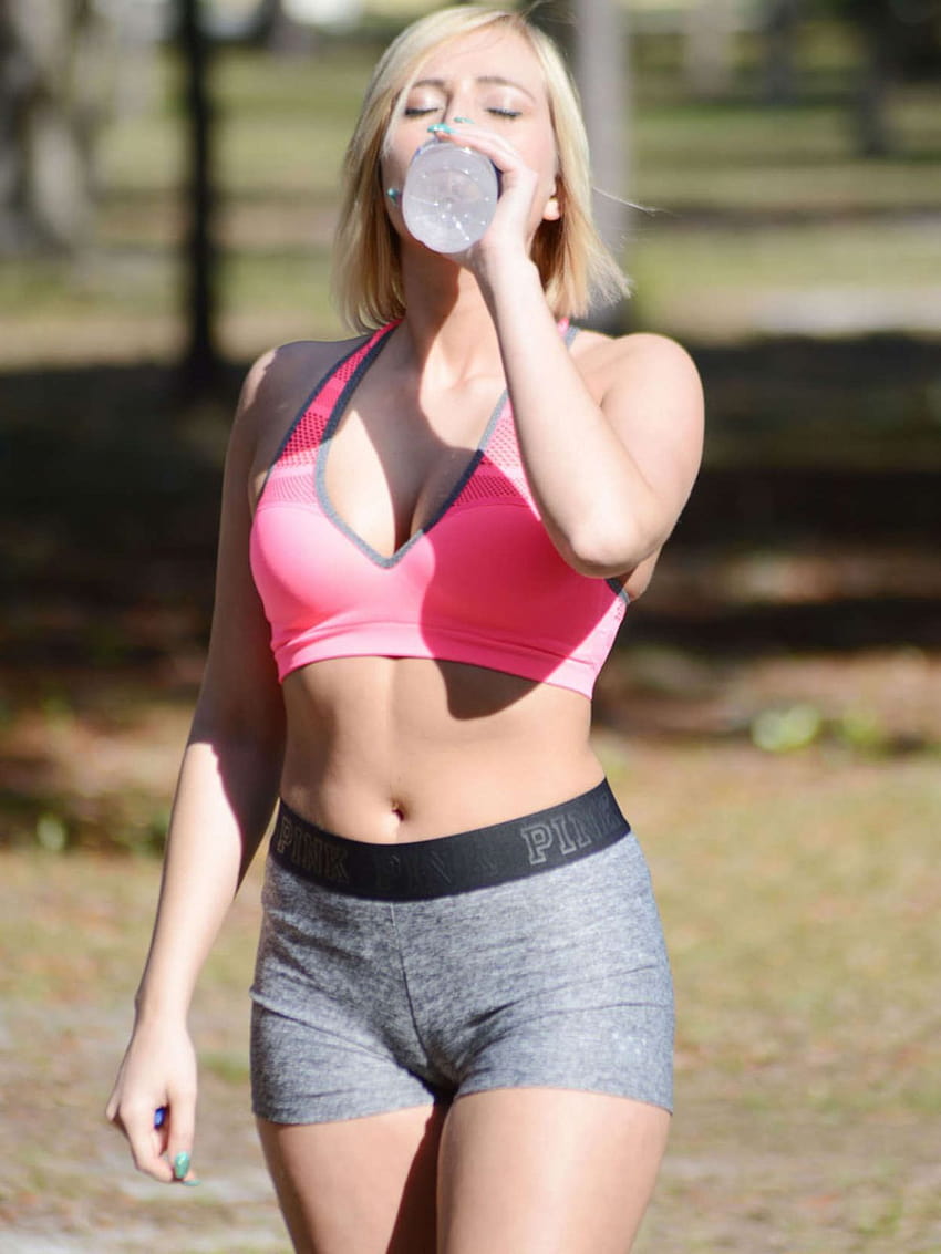Kate England At Yoga Session In Miami HD phone wallpaper