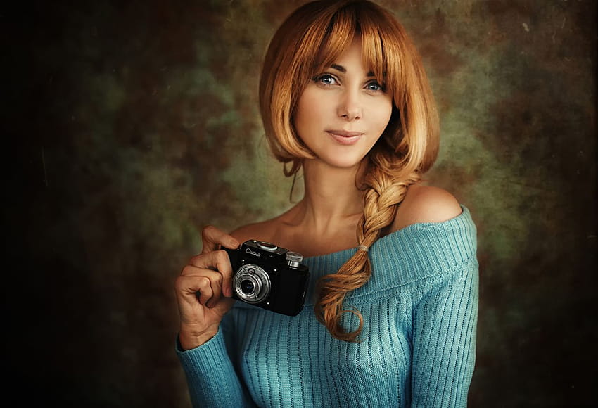 wanita muda Kamera berambut coklat Rambut kepang Retro, wanita kamera Wallpaper HD