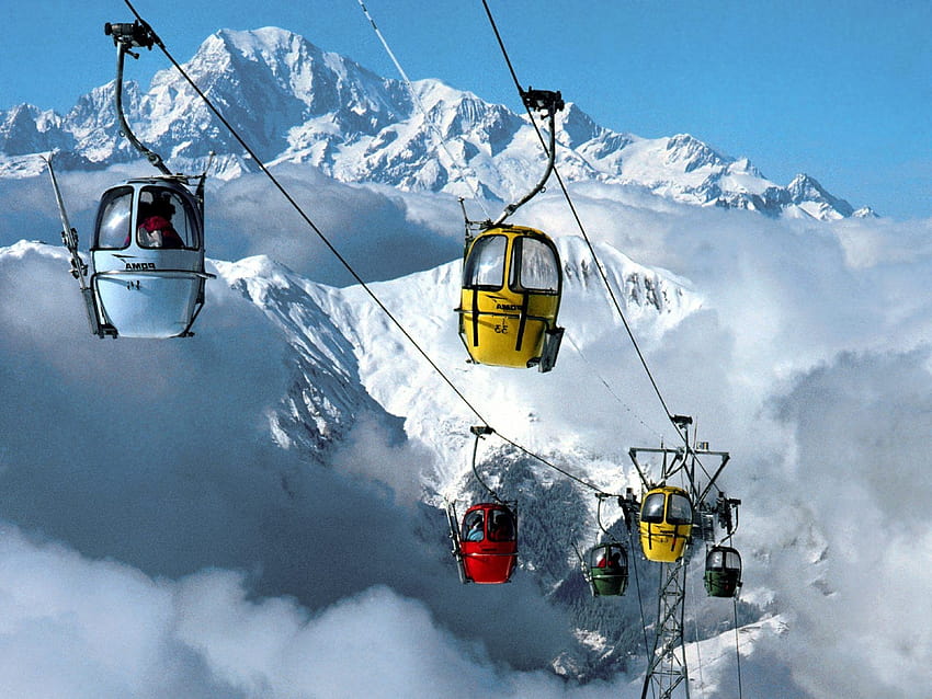 : сняг, превозно средство, облаци, кабинков лифт, ски лифтове, ски, писта, 1600x1200 px, спортна екипировка, геоложки феномен, планинска верига, зимен спорт, ски екипировка, алпийски ски, спускане, ски крос, ски стил, ски алпинизъм, кабел кола зима HD тапет