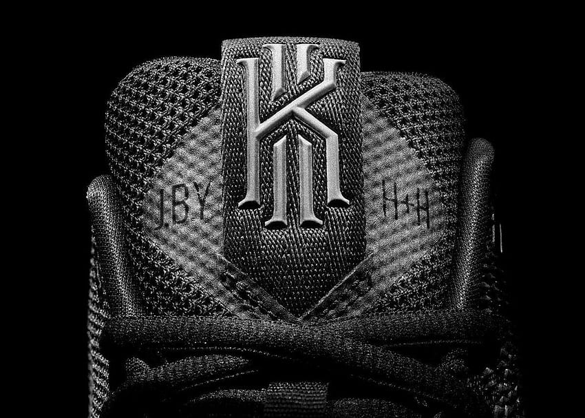 Nike debutta con le Kyrie 3, le scarpe con il logo di Kyrie Irving Sfondo HD
