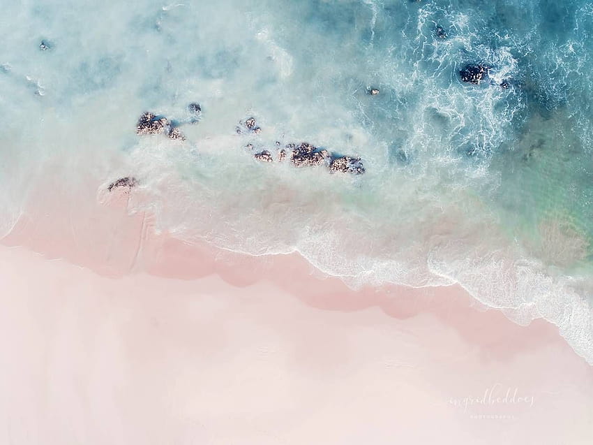 Океанска въздушна графика: Ocean Pink Blush, светло синьо и светло розово HD тапет