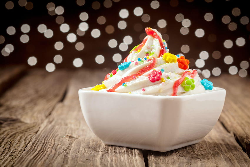 Group of Frozen Yogurt Eating HD wallpaper | Pxfuel