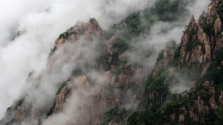 Misty Huang Mountain, lonely mountain HD wallpaper | Pxfuel