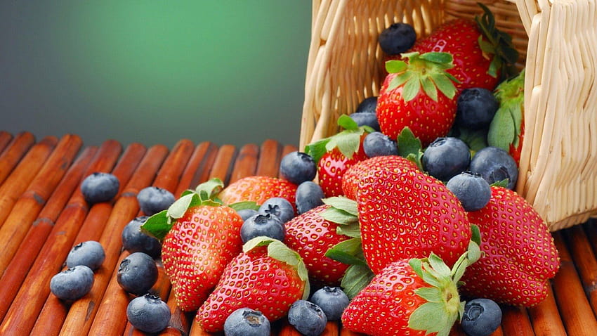 Fruit Backgrounds, pick strawberries day HD wallpaper