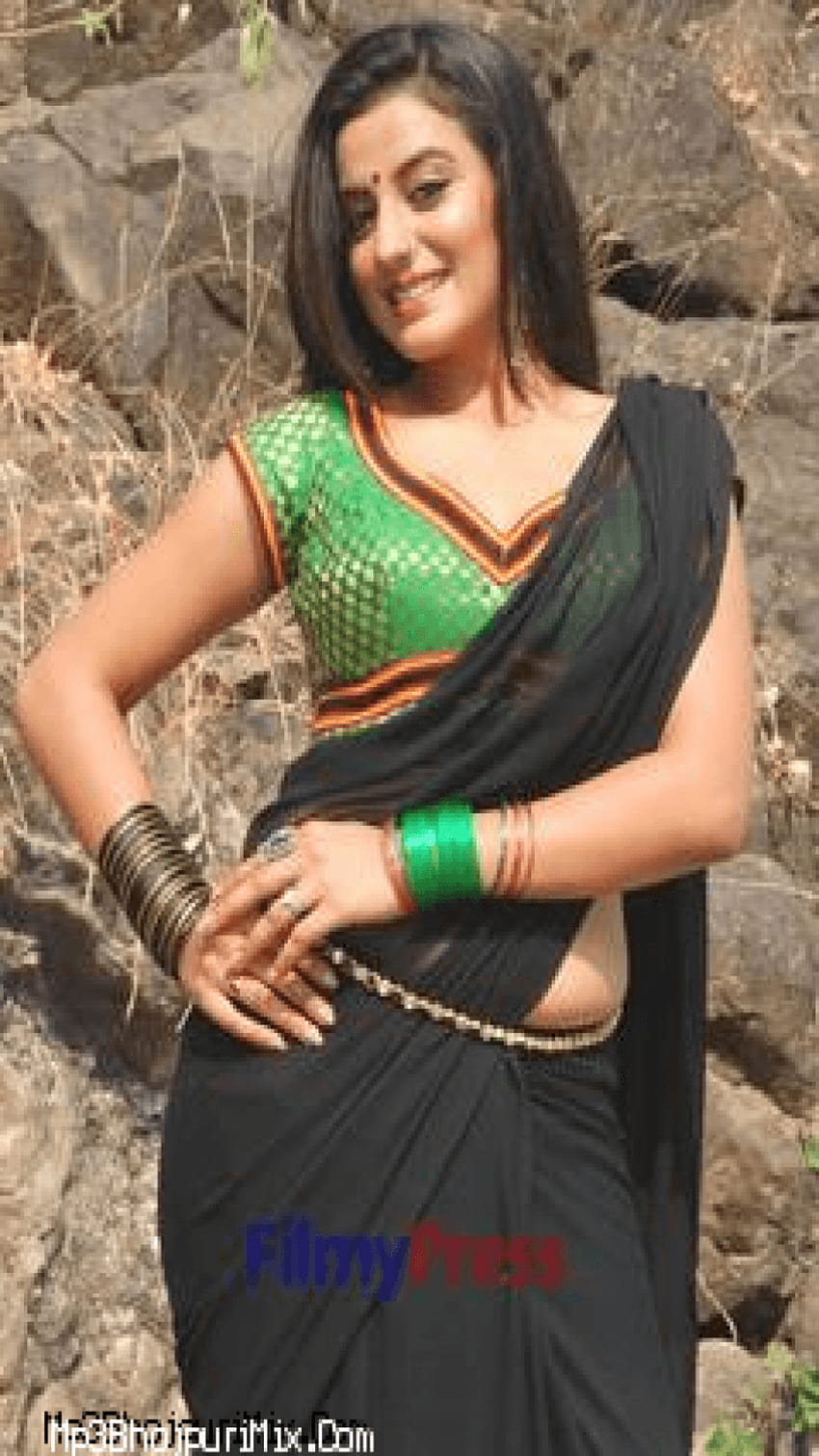 Akshara Singh Bhojpuri 女優 2 HD電話の壁紙