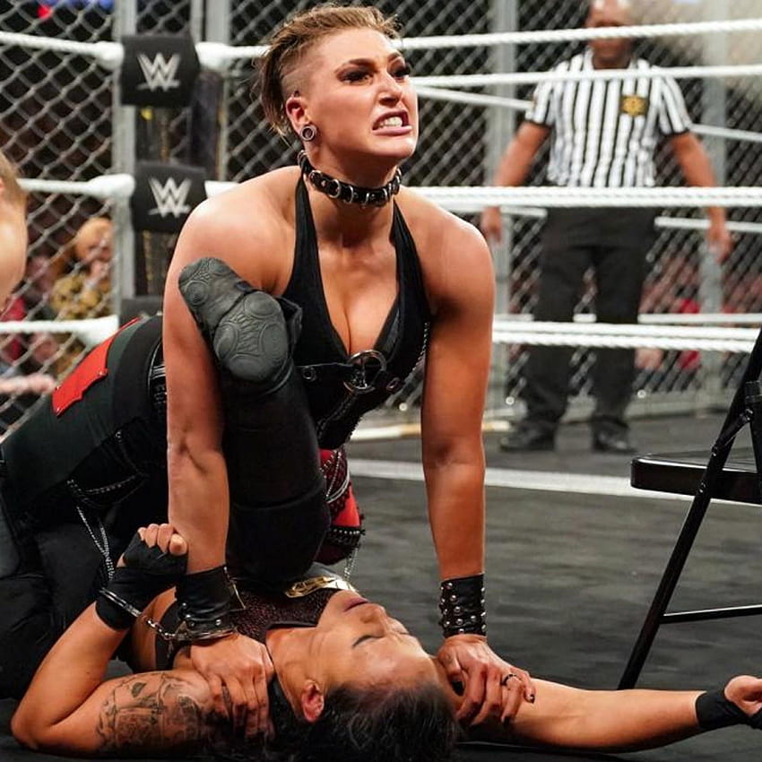 Rhea Ripley von NXT spricht über ihren schnellen Aufstieg bei WWE und über sie, Shayna Baszler HD-Handy-Hintergrundbild