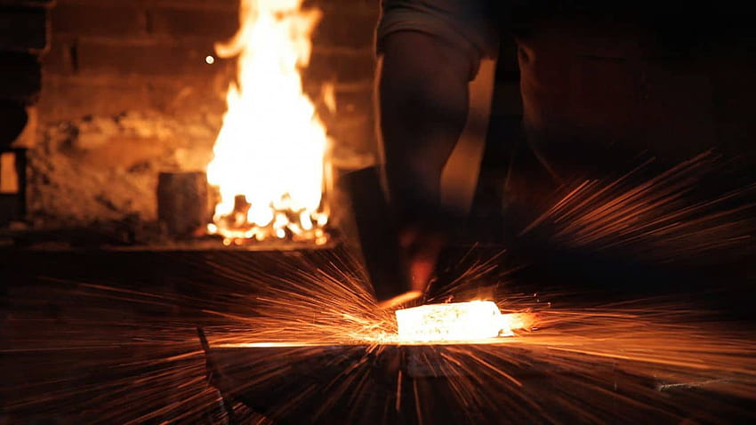 Die Geburt eines Werkzeugs Teil III Messerherstellung aus Damaststahl von [1280x720] für Ihr , Handy & Tablet, im Feuer geschmiedet HD-Hintergrundbild