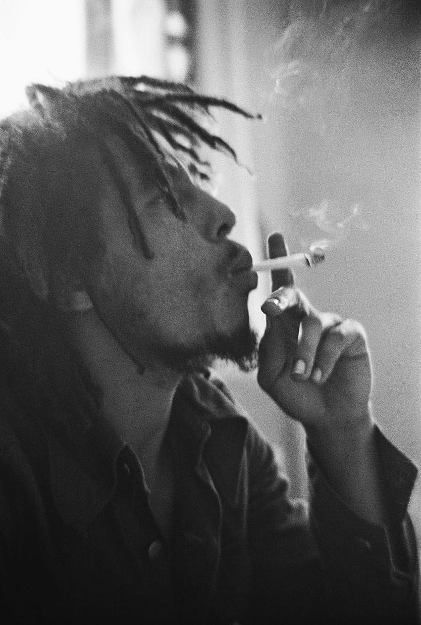 Bob Marley Black And White , bob marley smoking HD phone wallpaper