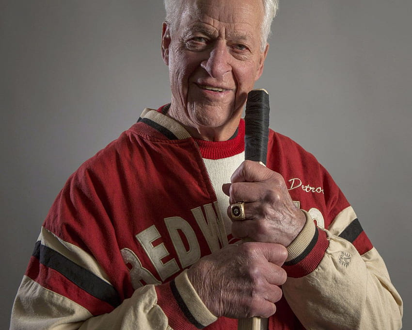 Family credit Gordie Howe's recovery to stem cell trial HD wallpaper