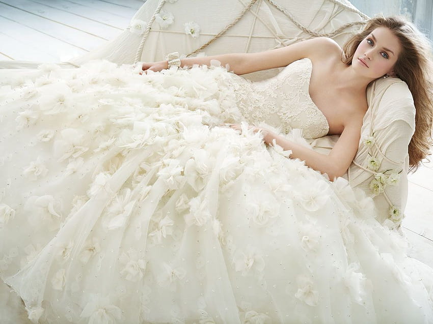 Download free Elegant Bride In Stunning Wedding Gown Wallpaper -  MrWallpaper.com