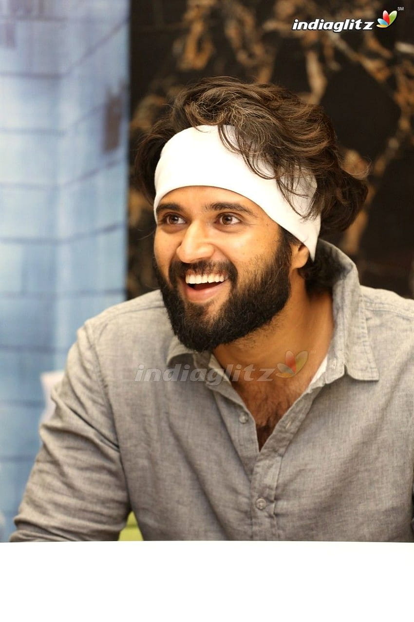 Vijay Devarakonda HD-Handy-Hintergrundbild