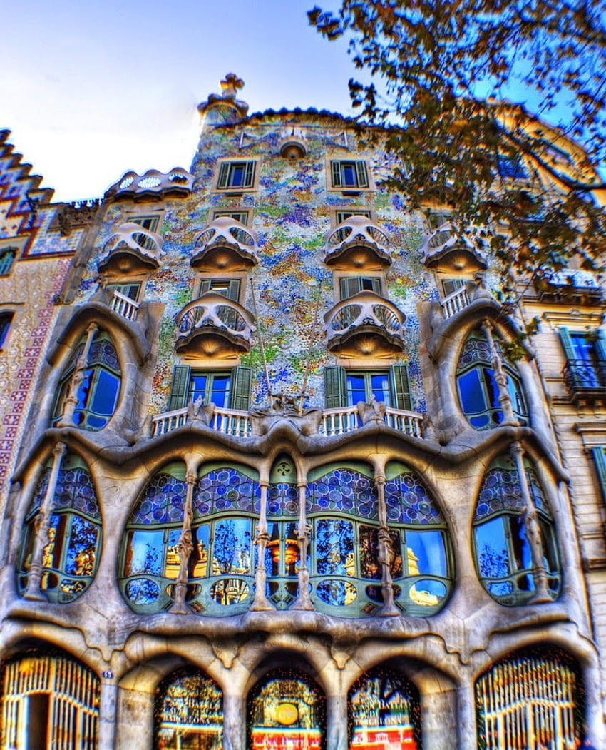 ARCHITECTURE] Casa Batlló, Antoni Gaudi, Barcelona, Spain, casa mila HD phone wallpaper
