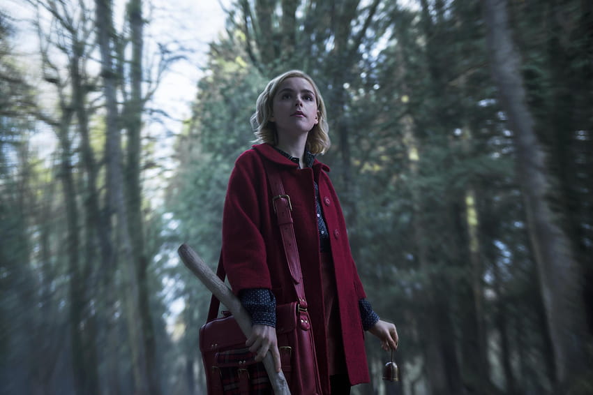 Chilling Adventures of Sabrina Reveal Netflix's Teenage Witch HD wallpaper