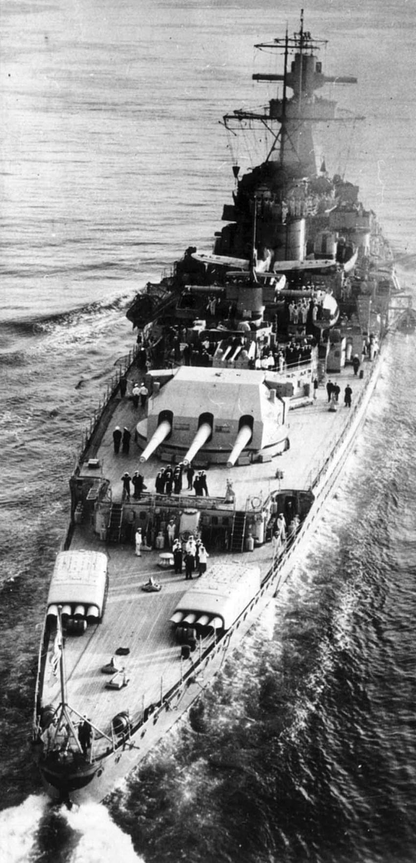 Niemiecki krążownik Admiral Graf Spee [1024 x 2121] : WarshipPorn Tapeta na telefon HD