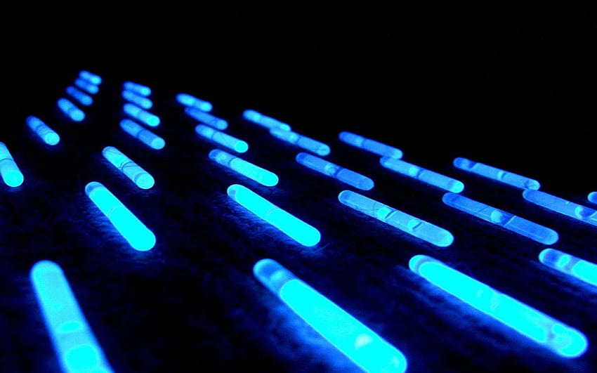 Blue Glow Sticks!, light stick HD wallpaper