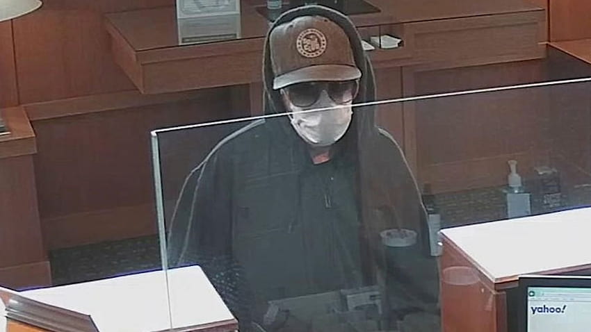 Maskeli banka soyguncuları, kadın banka soyguncusu COVID'den yararlanıyor HD duvar kağıdı