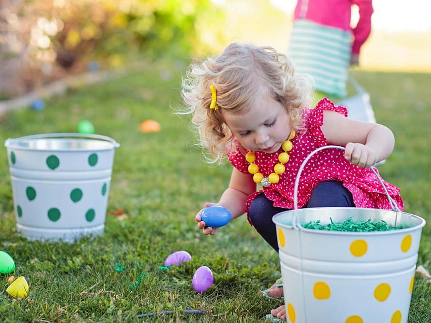 Seattle Easter Egg Hunts and Activities for Kids, little girl playing with easter eggs HD wallpaper
