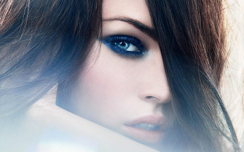 Megan Fox, heroína de hollywood fondo de pantalla