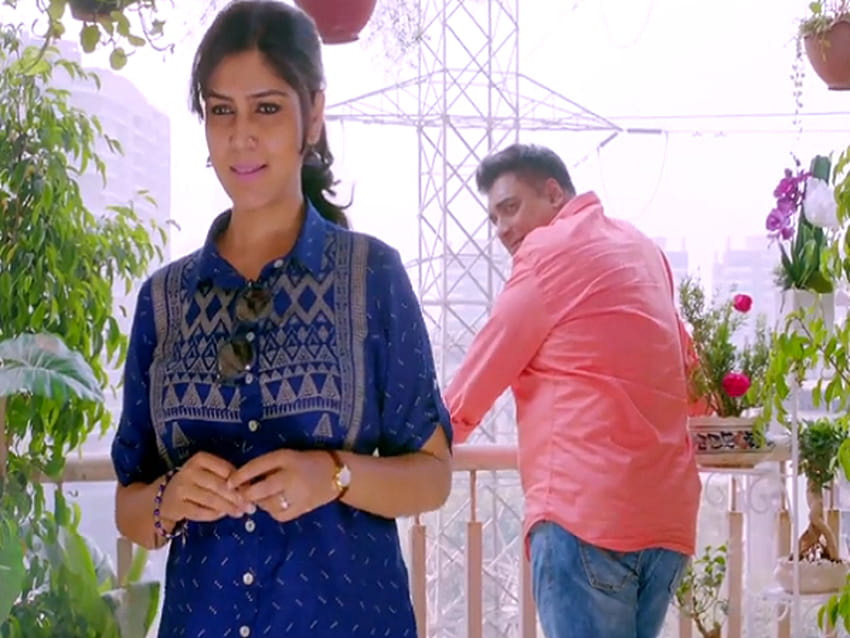 Karrle Tu Bhi Mohabbat: Karrle Tu Bhi Mohabbat Review: Sakshi Tanwar and Ram Kapoor steal the show in this love story HD wallpaper