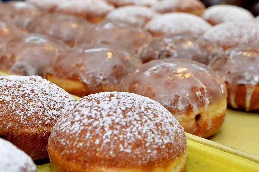 What Are Paczki and Why Is Everyone Freaking Out About Them? HD wallpaper