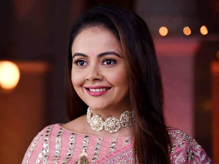 Devoleena Bhattacharjee aka Gopi bahu of Saath Nibhana Saathiya 2 teases fans with another pic, says ' She is coming' HD wallpaper