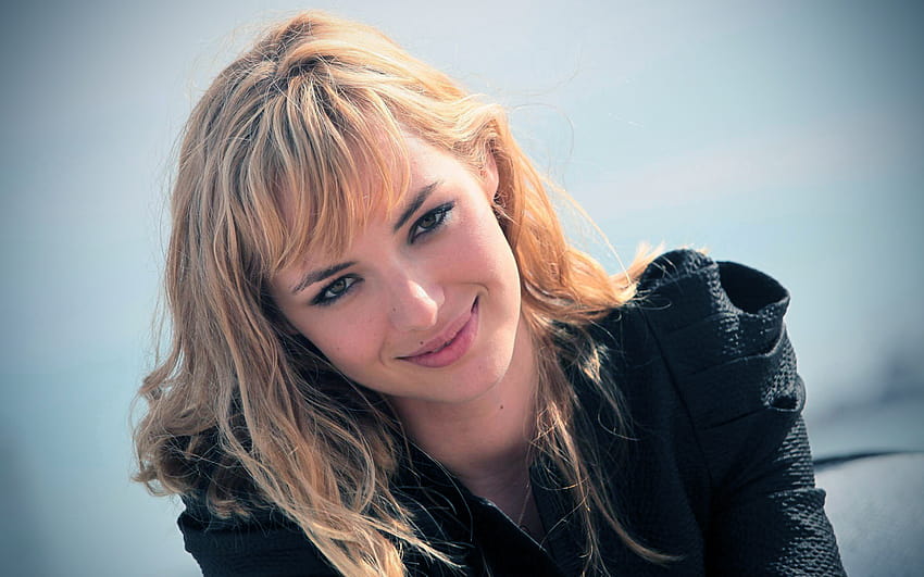 Louise Bourgoin French Actress, french girl HD wallpaper