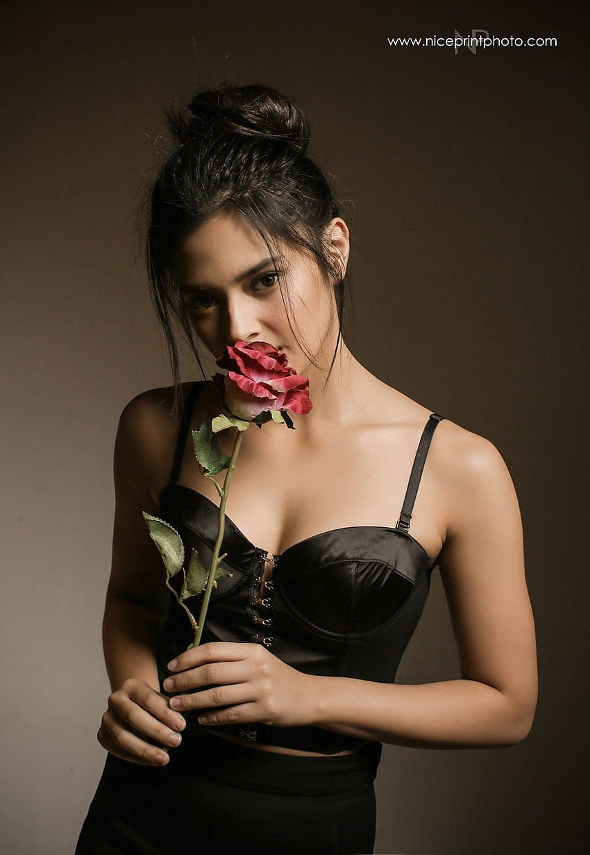 Chikkaness Avenue: SNAPPED: BIANCA UMALI IN FULL BLOOM AT 18 HD phone wallpaper