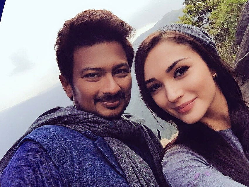 Actor Udhayanidhi Stalin's Selfies With Co HD wallpaper