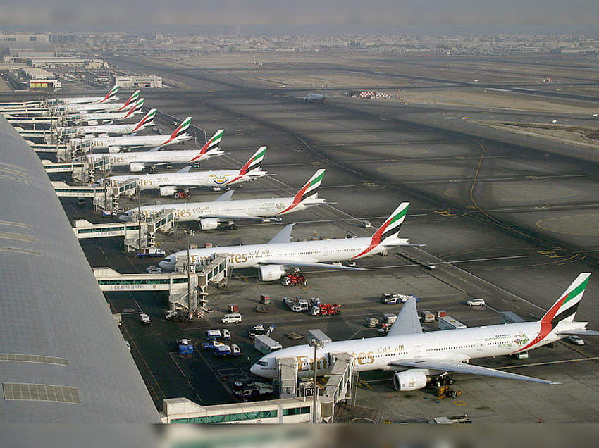 L'aeroporto di Dubai mantiene il suo primo posto per i passeggeri internazionali, l'aeroporto di Sfondo HD