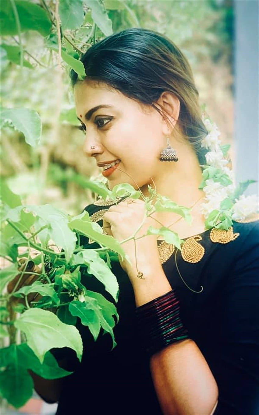 Schauspielerin Anusree Nair hoot HD-Handy-Hintergrundbild