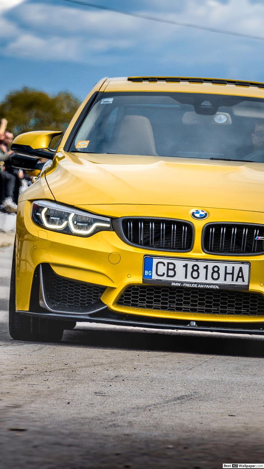 Voiture BMW, véhicule terrestre, véhicule, voiture, jaune, BMW, voiture de sport, voiture de performance, BMW M3, voiture de luxe personnelle, conception automobile, BMW jaune Fond d'écran de téléphone HD