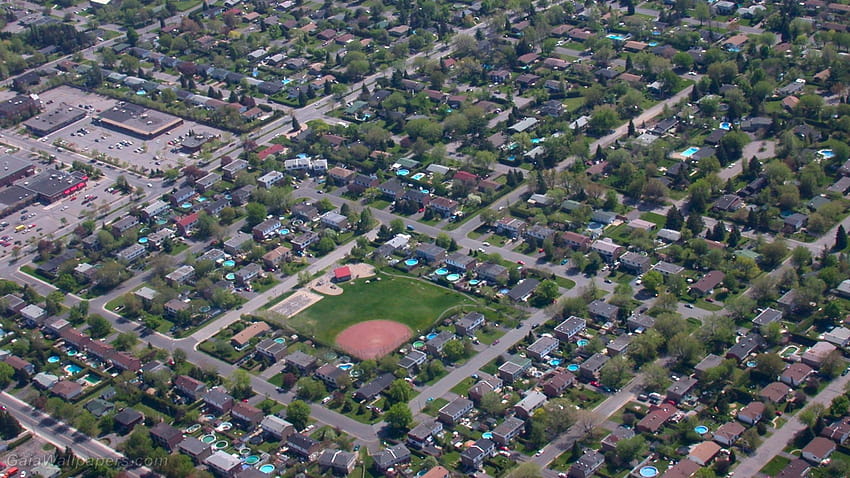 Vista aérea de los suburbios de Montreal 1920x1080 fondo de pantalla