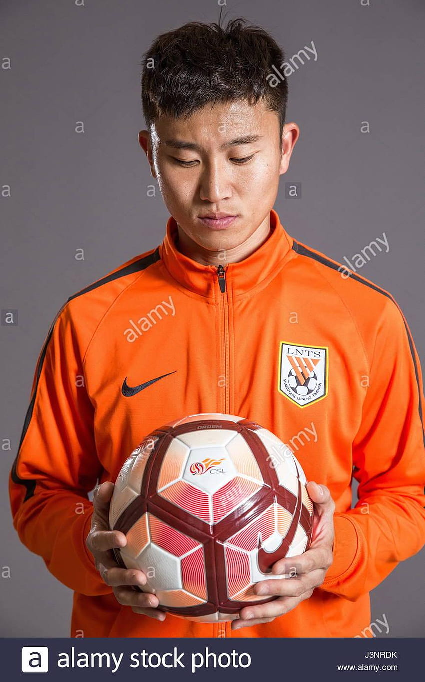 Ritratto di calcio cinese player Zhou Haibin dello Shandong Luneng, shandong luneng taishan fc HD phone wallpaper
