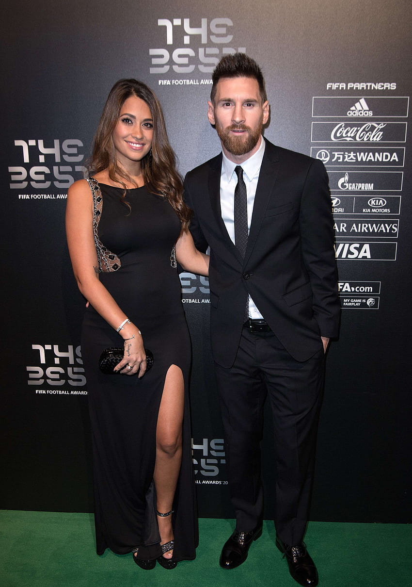 The Best 19 Antonella Roccuzzo Age, messi and wife HD phone wallpaper