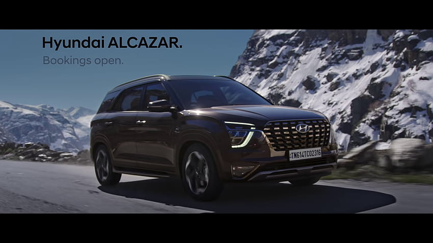 MG Hector Plus vs. Hyundai Alcazar Spezifikationsvergleich HD-Hintergrundbild